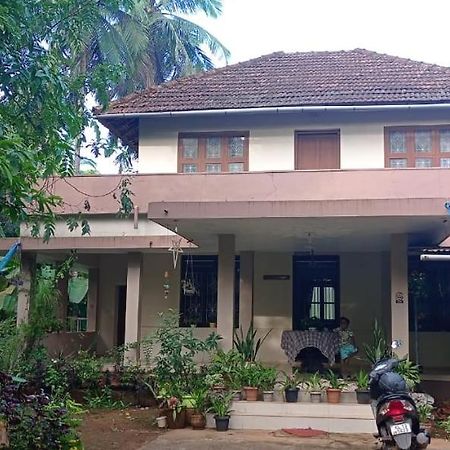 Narayanalayam-Vintage Retreat-Homestay & Rest'Inn Каннур Екстер'єр фото