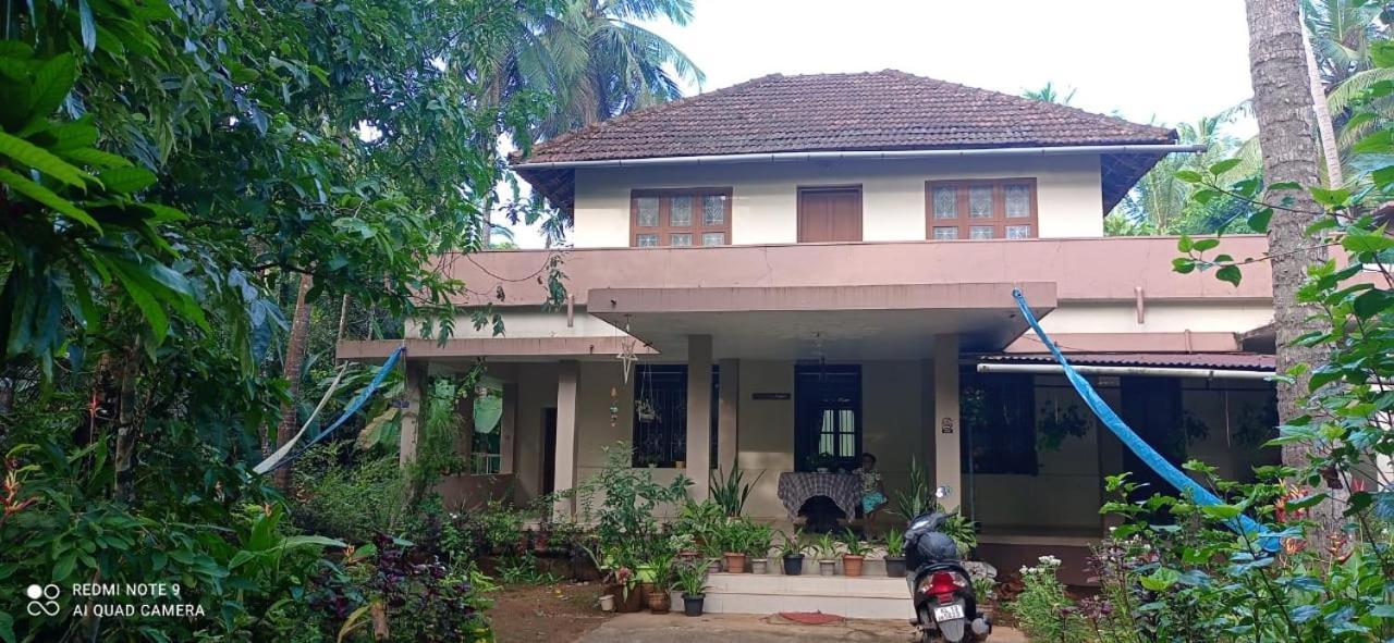 Narayanalayam-Vintage Retreat-Homestay & Rest'Inn Каннур Екстер'єр фото