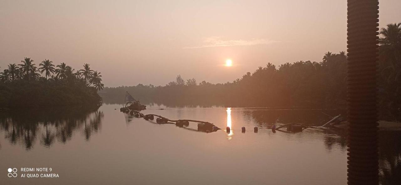 Narayanalayam-Vintage Retreat-Homestay & Rest'Inn Каннур Екстер'єр фото